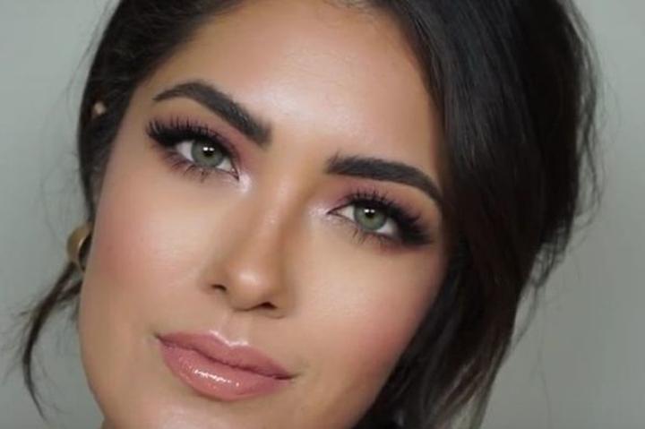 Podkład dla brunetek