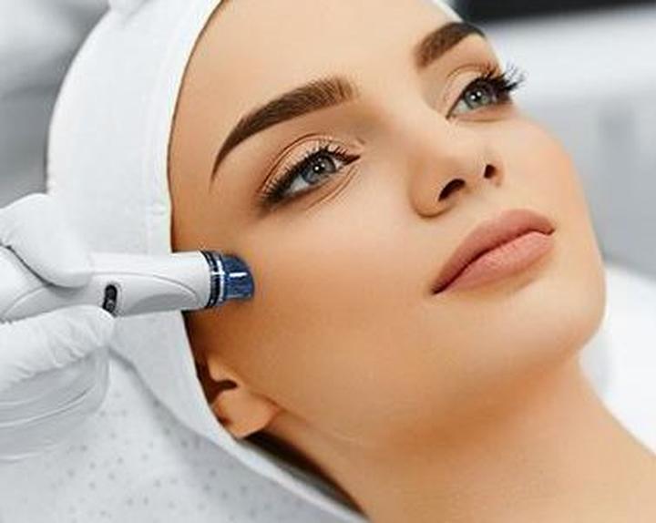 Odkryj zalety dermabrazji dla zdrowej i promiennej skóry