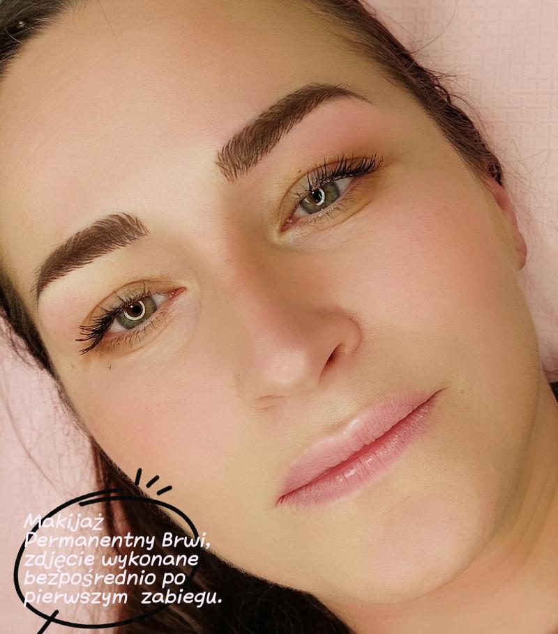 Kształt brwi do twarzy