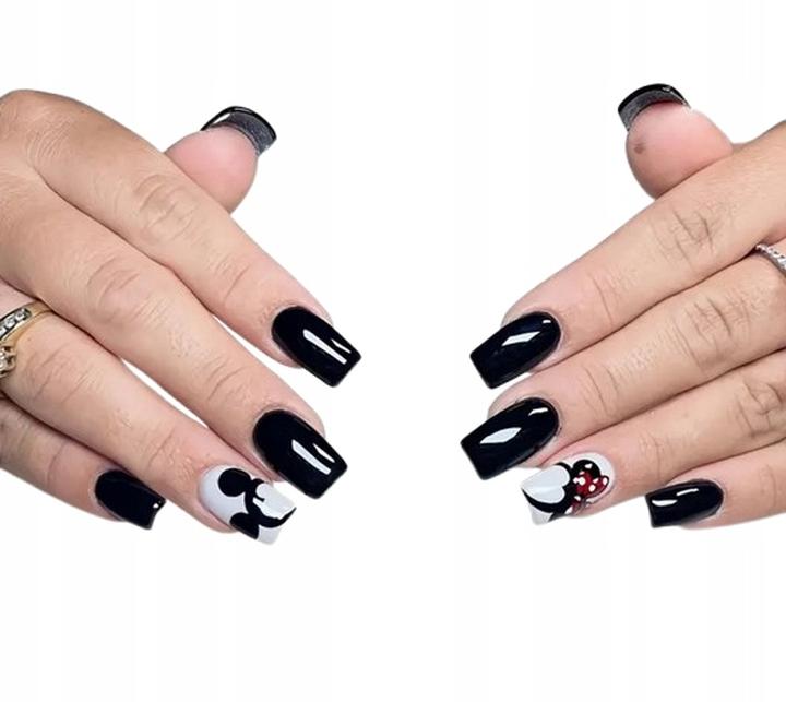 Oryginalne paznokcie w stylu Myszki Miki – stwórz swój wyjątkowy manicure!