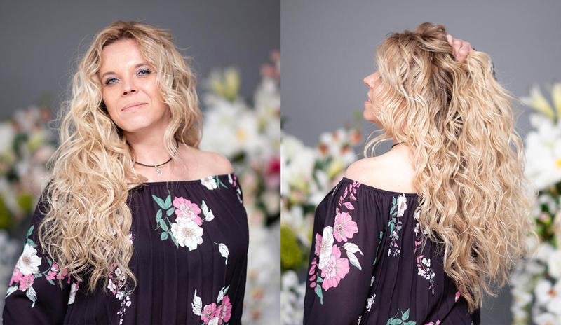 Sekrety idealnych falowanych włosów – jak osiągnąć efekt plażowych loków?