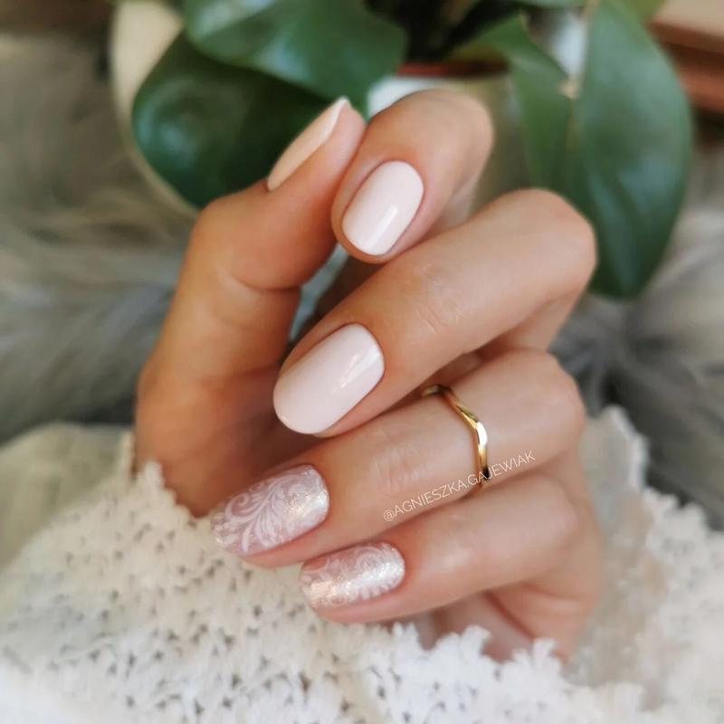 Eleganckie pomysły na paznokcie