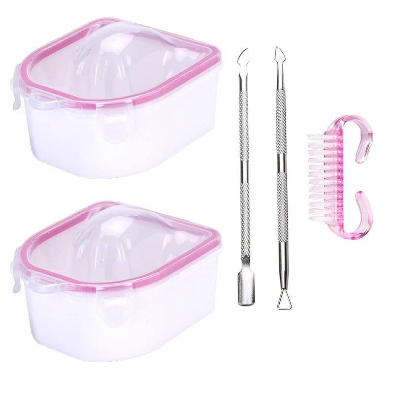 Moczenie skórek przed manicure