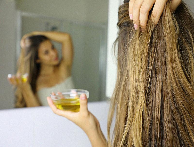 Sekrety zdrowych włosów: jak skutecznie olejować włosy?