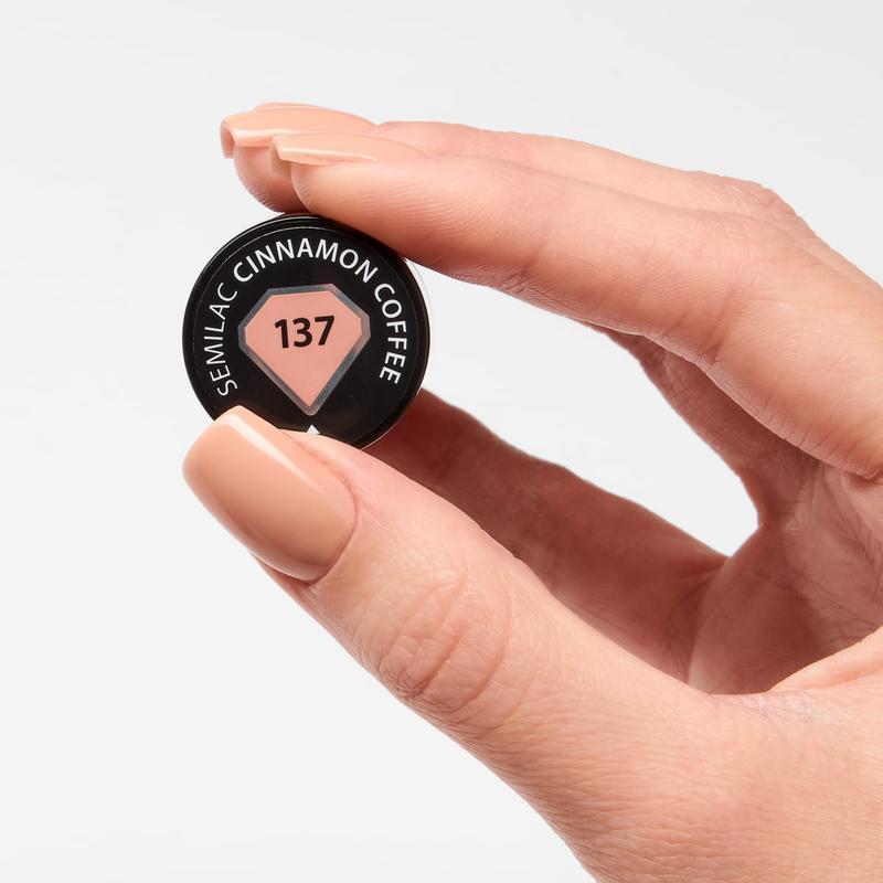 Kluczowe produkty do manicure hybrydowego