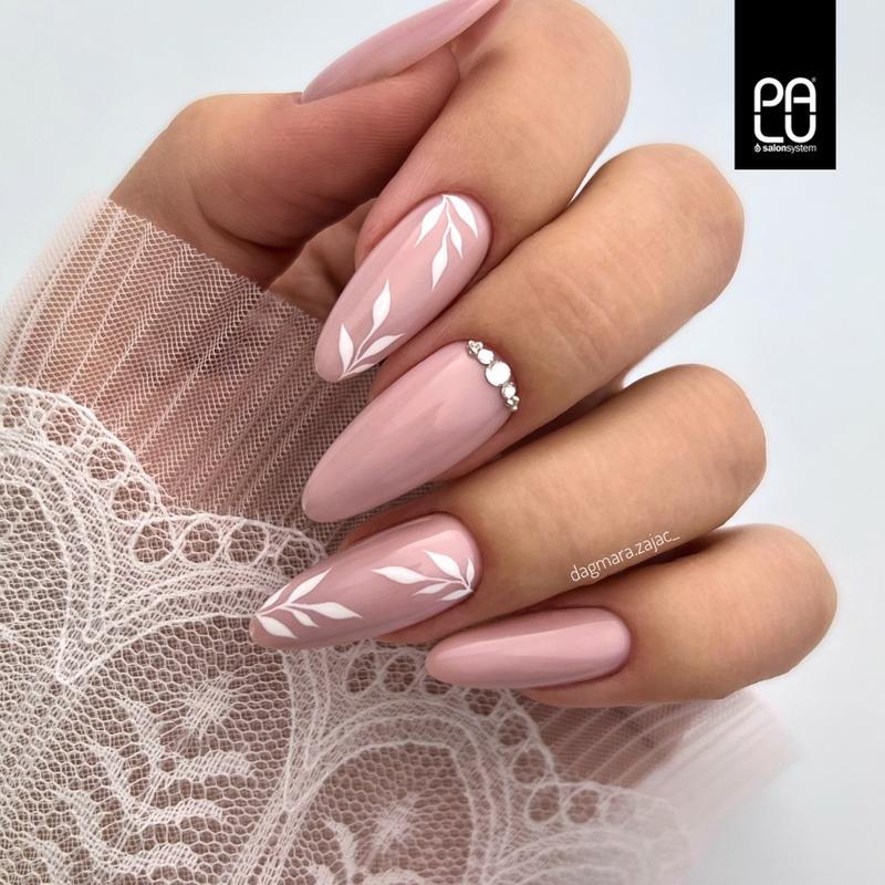 Ozdoby i wzory paznokci